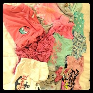 A bundle of summer clothes for girls 3 to 4t